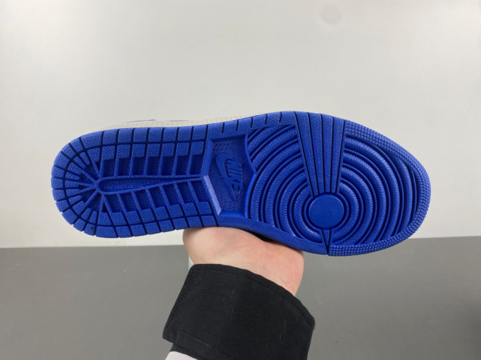 Air Jordan 1 Low