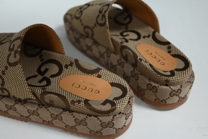 G*u*i* sandal98