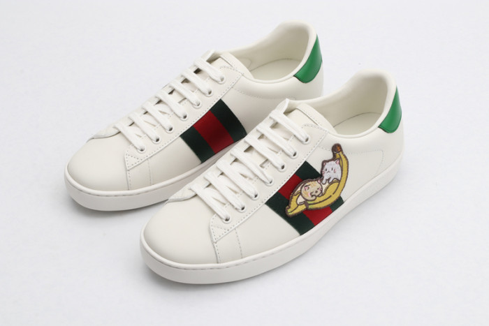 G*u*i* trainer sneaker60
