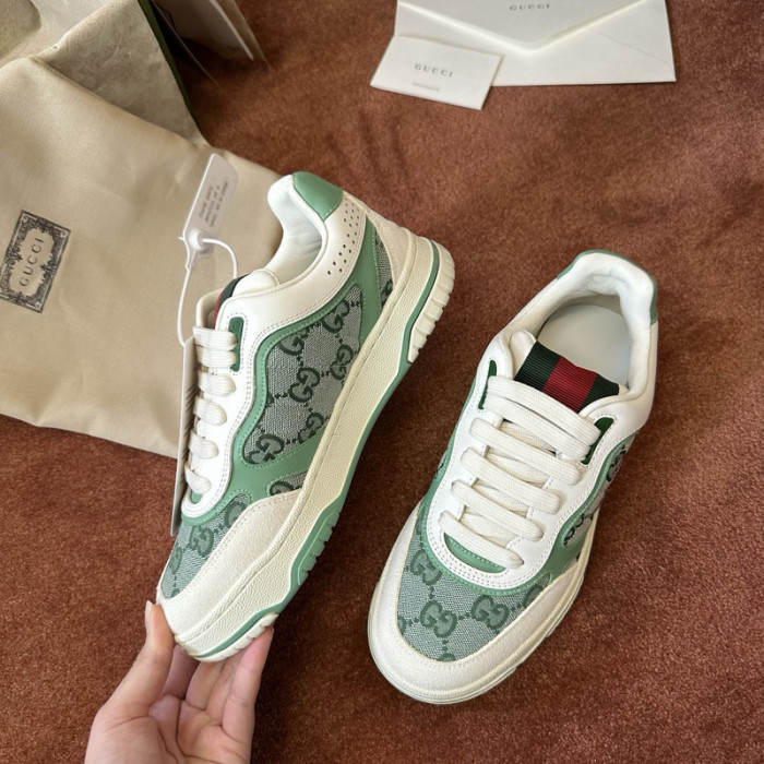 G*u*i* trainer sneaker107
