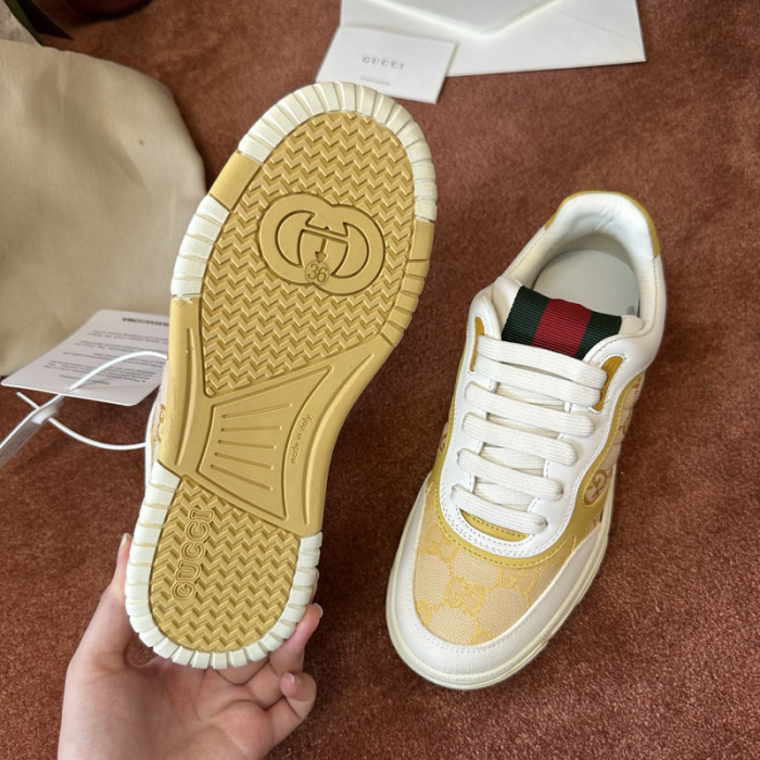 G*u*i* trainer sneaker109