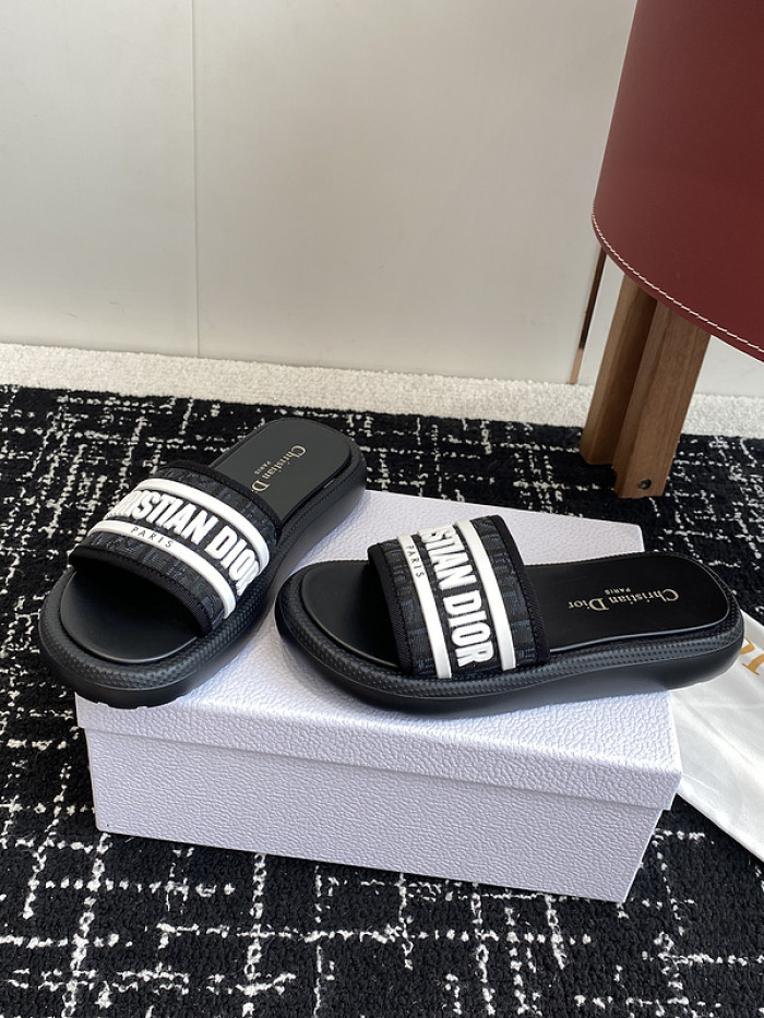 Dio*r sandal 61